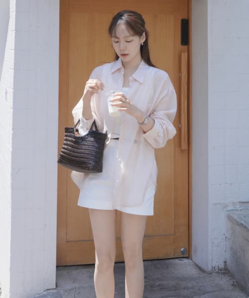 White cotton shorts product reference